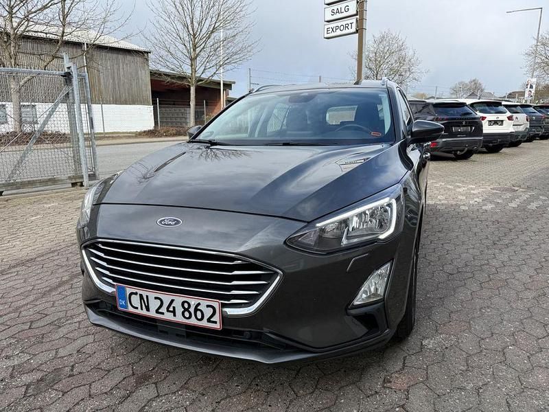 Gebraucht Ford Focus Titanium 120 PS (88 kW) 2019 Grau Limousine