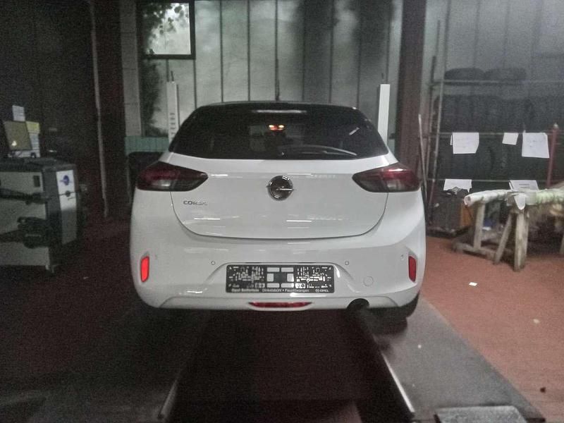 Gebraucht Opel Corsa Edition 75 PS (55 kW) 2023 Lack weiss banquise Kleinwagen