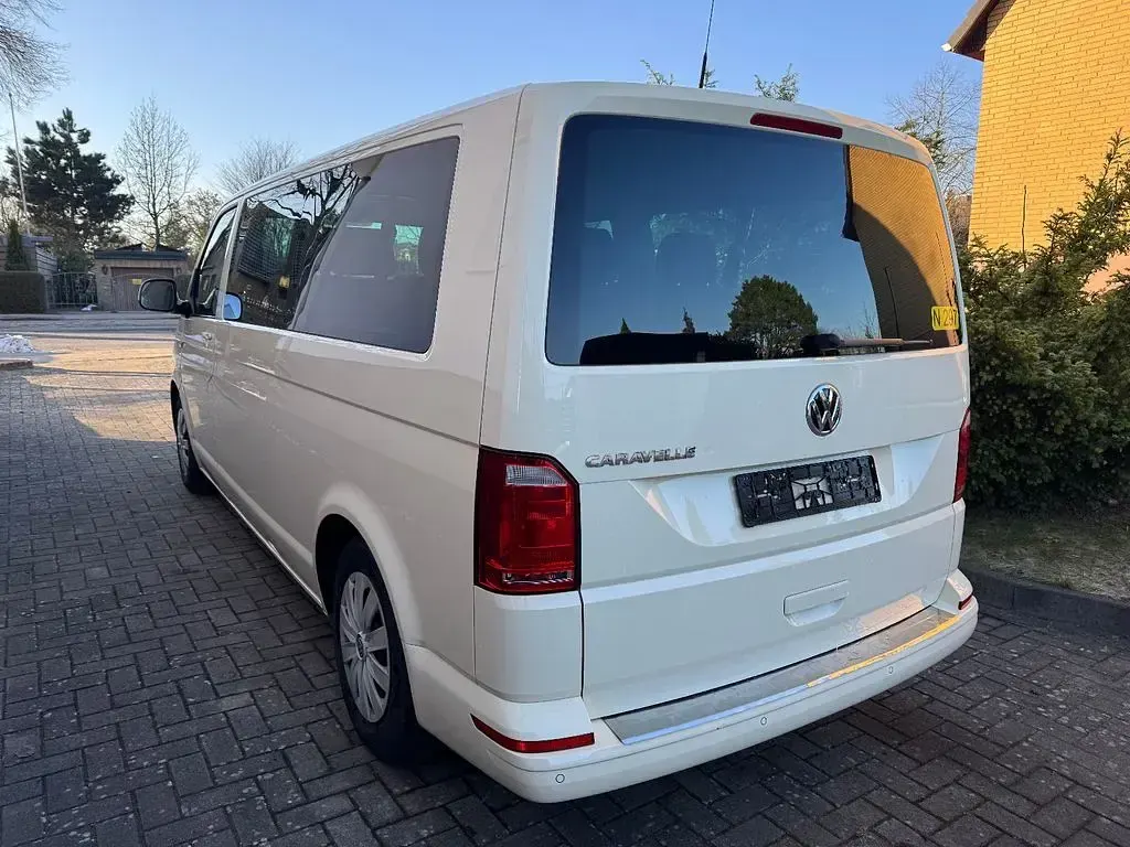 Gebraucht VW Caravelle 150 PS (110 kW) 2020 Beige Van