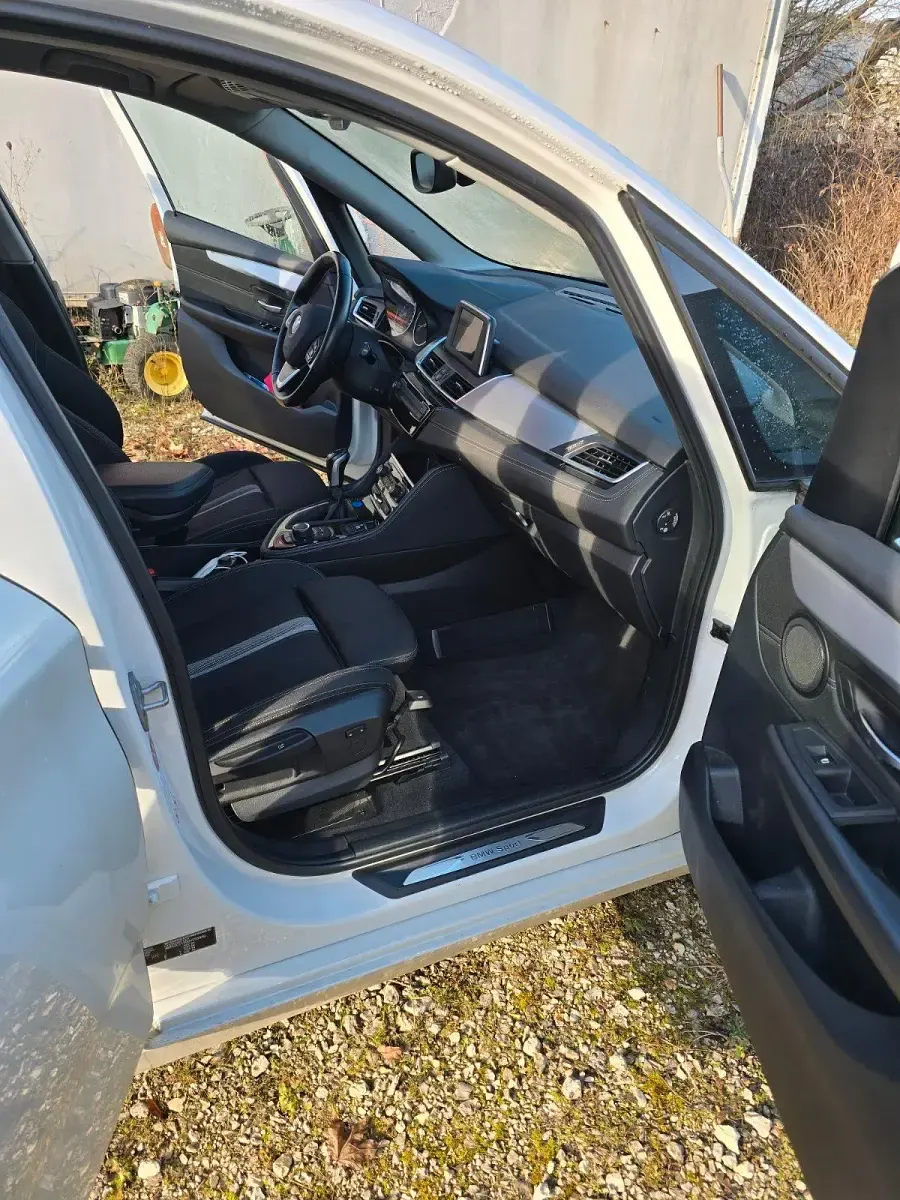 Gebraucht BMW 218 150 PS (110 kW) 2014 Weiß Kombi