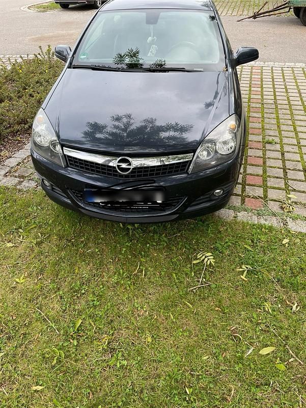Blau Gebraucht 2007 Opel Astra GTC Coupé | 1.800 € (Guter Preis) - Bild 1/4