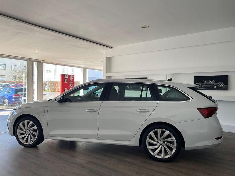 Gebraucht Skoda Octavia Style 150 PS (110 kW) 2021 Weiß Kombi