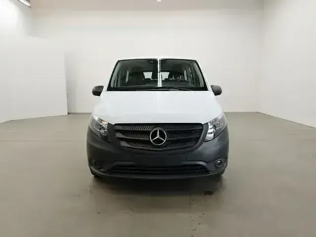Gebraucht Mercedes Vito 136 PS (100 kW) 2021 Arktikweiß Van