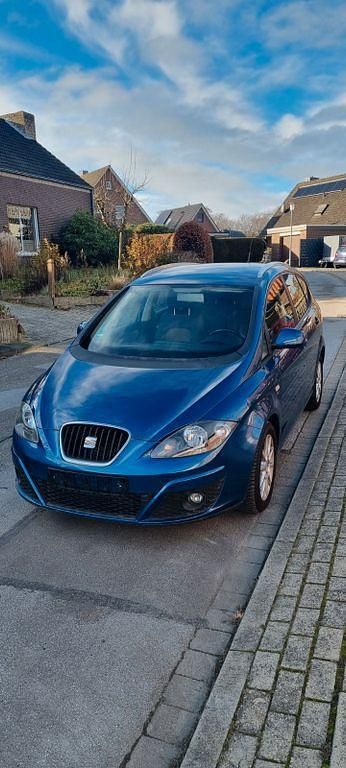 Blau Gebraucht 2013 Seat Altea XL Style Van / Kleinbus | 6.150 € (Guter Preis) - Bild 1/4