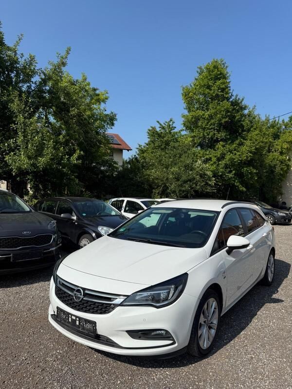 Weiß Gebraucht 2019 Opel Astra Edition Kombi | 8.400 € (Superpreis) - Bild 1/4