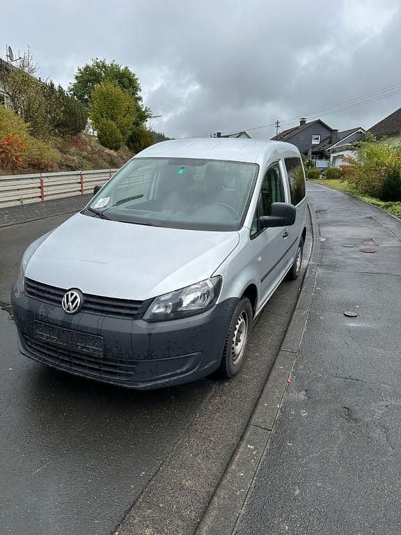 Second-hand VW Caddy 102 CP (75 kW) 2015 Argintiu Monovolum