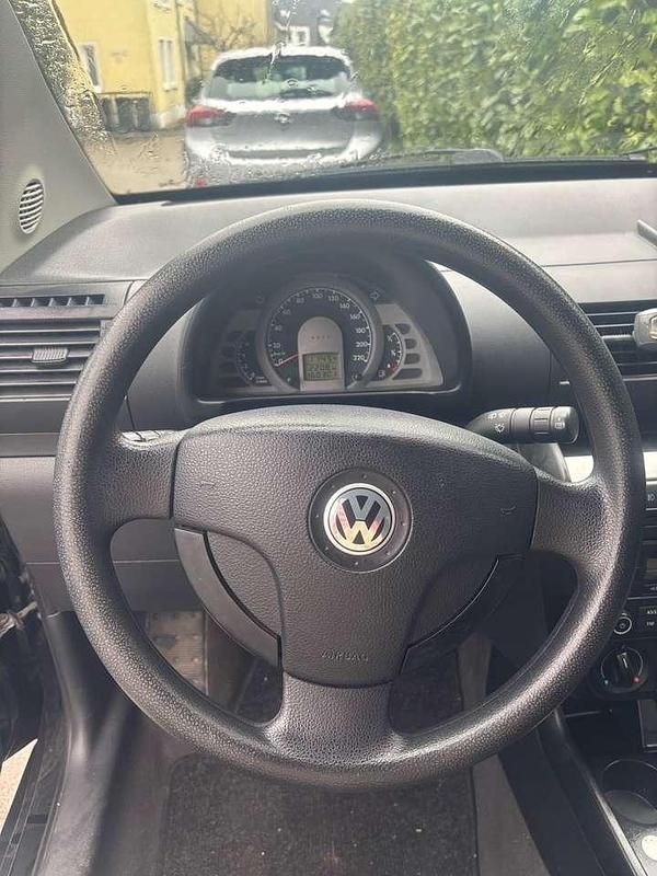 Gebraucht VW Fox Style 68 PS (50 kW) 2010 Schwarz Kleinwagen