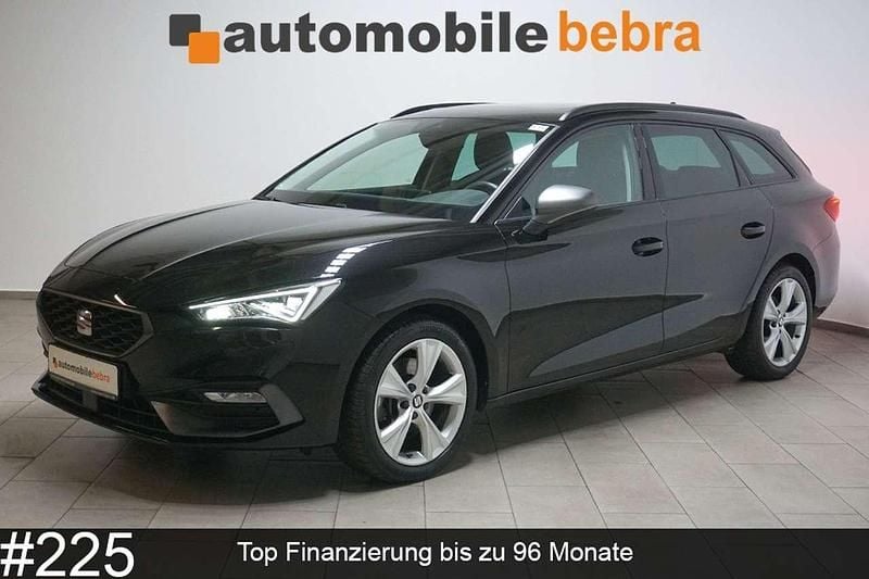 Mitternachtsschwarz Gebraucht 2022 Seat Leon FR-Line Kombi | 24.790 € (Etwas zu teuer) - Bild 1/4