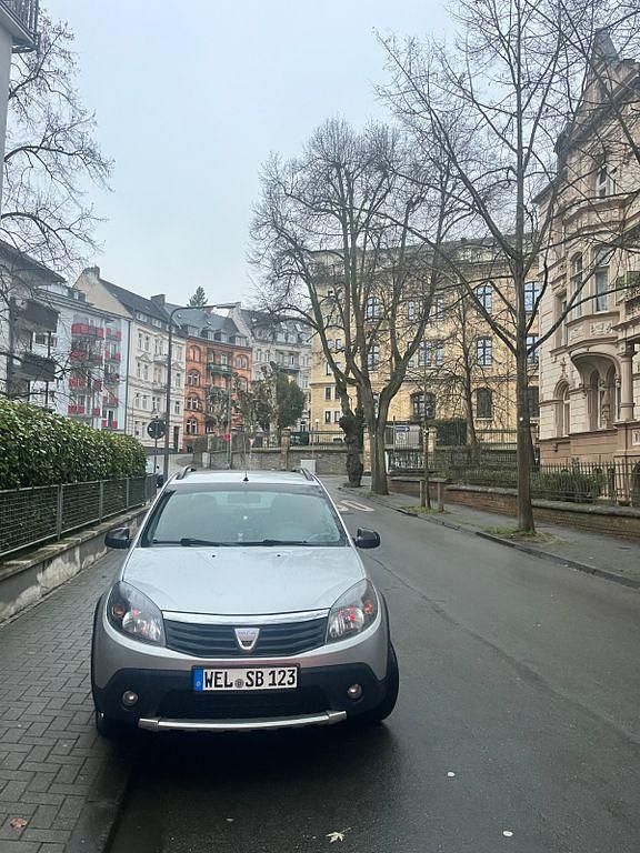 Gebraucht Dacia Sandero Stepway 87 PS (63 kW) 2009 Grau Limousine