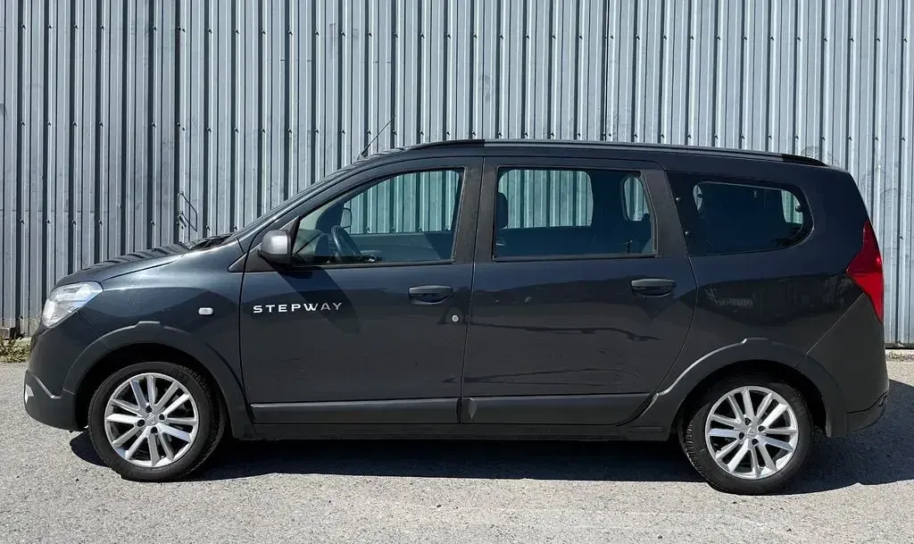 Gebraucht Dacia Lodgy Stepway 116 PS (85 kW) 2020 Grau Van / Kleinbus