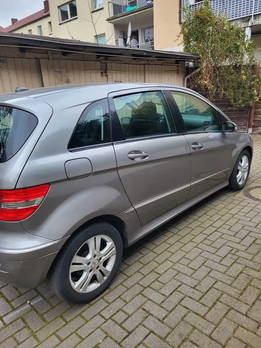 Gebraucht Mercedes B170 116 PS (85 kW) 2007 Grau Van / Kleinbus