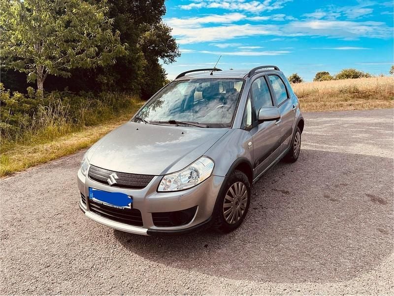 Silber Gebraucht 2006 Suzuki SX4 SUV | 2.990 € (Guter Preis) - Bild 1/4