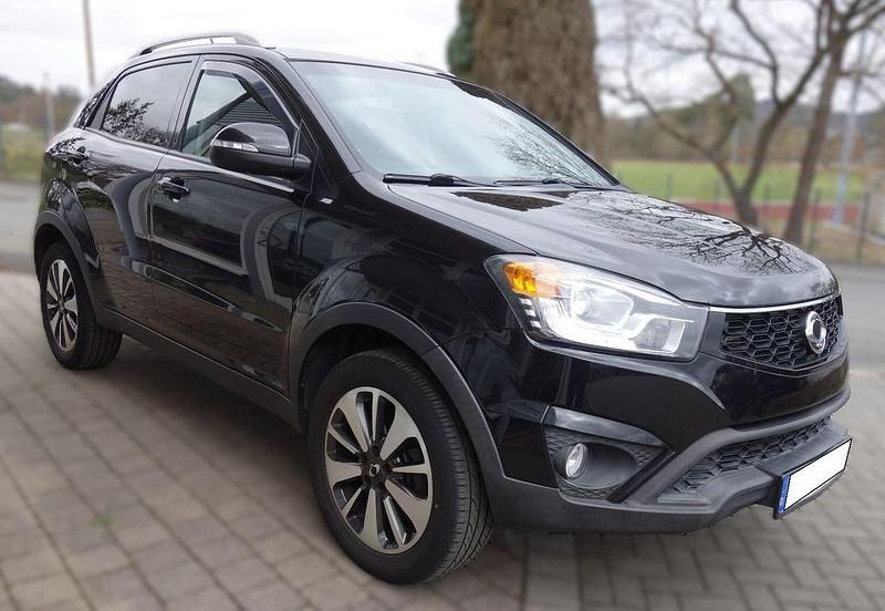 Gebraucht Ssangyong (KGM) Korando Quartz 150 PS (110 kW) 2015 Schwarz SUV