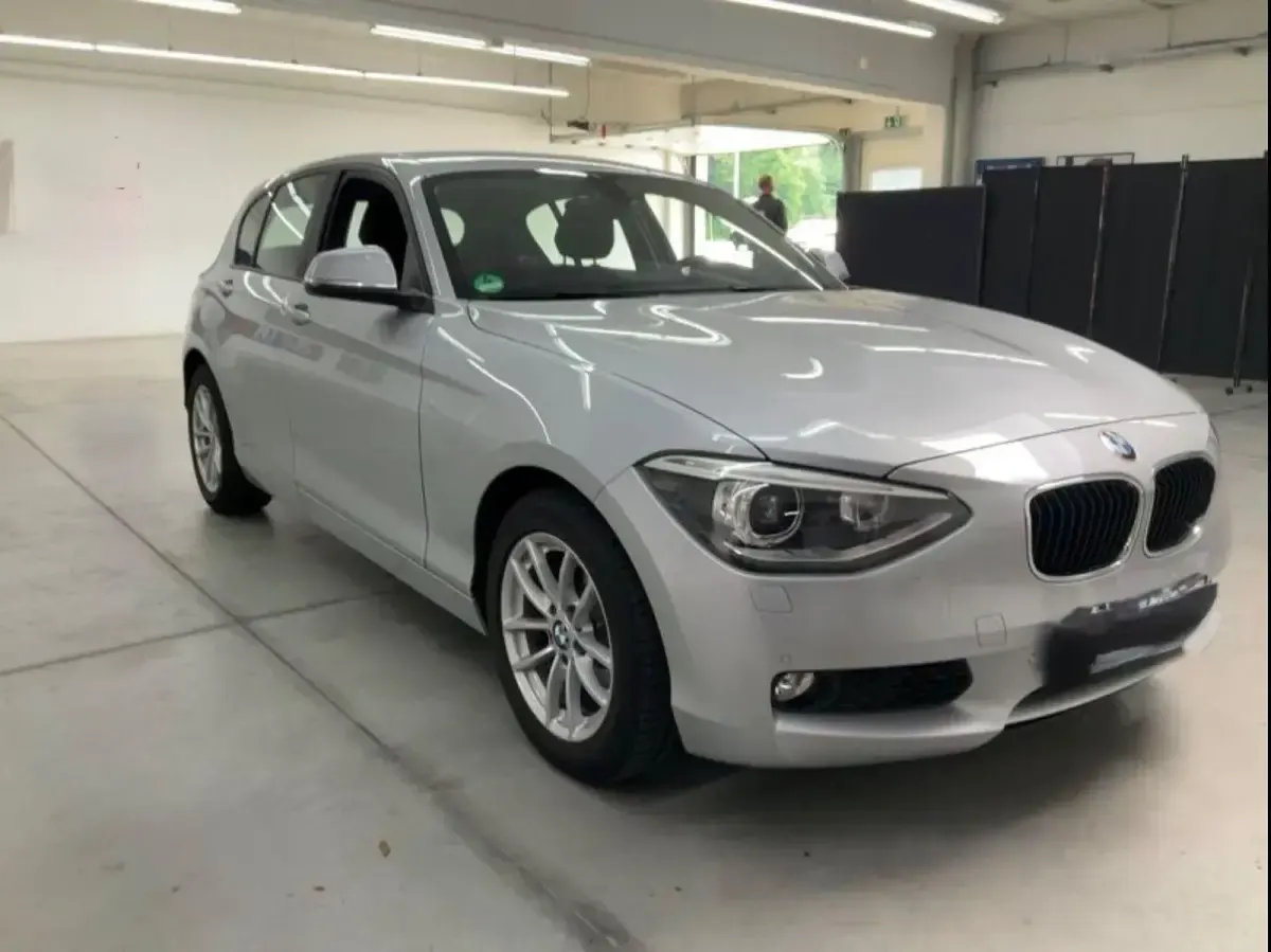 Gebraucht BMW 118 Advantage 170 PS (125 kW) 2013 Silber Kleinwagen