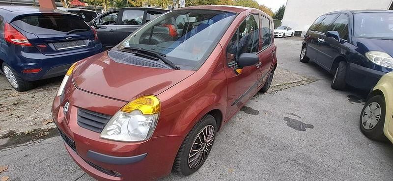 Rot Gebraucht 2005 Renault Modus Van / Kleinbus | 1.990 € (Fairer Preis) - Bild 1/4