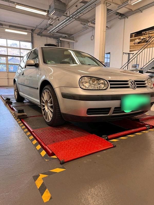 Gebraucht VW Golf IV 75 PS (55 kW) 2001 Grau Limousine