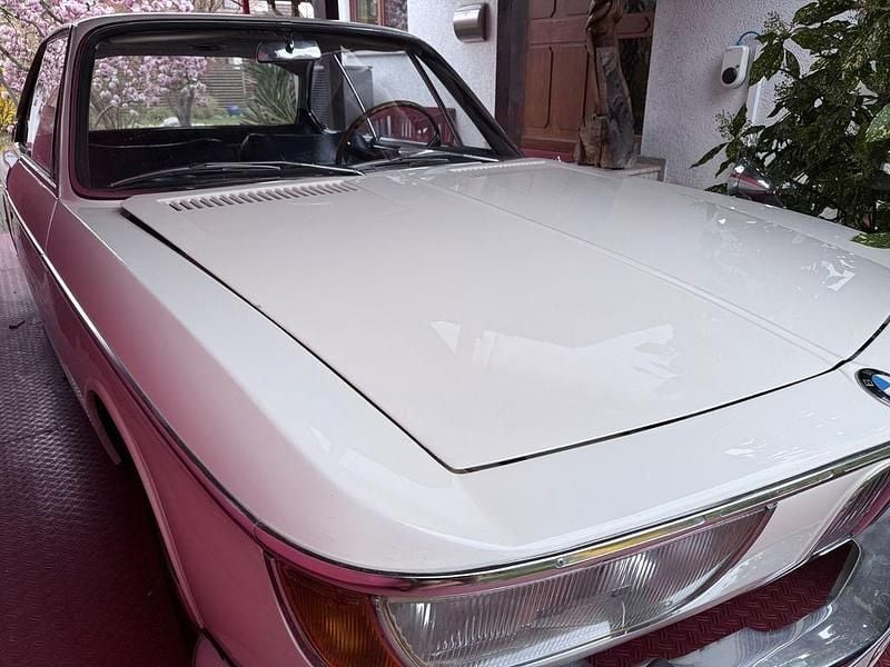Gebraucht BMW 2000 101 PS (74 kW) 1966 Weiß Limousine