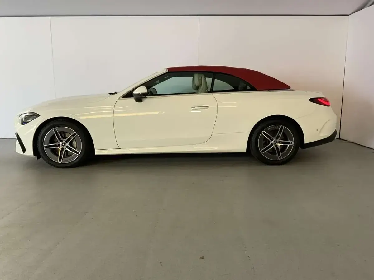 Gebraucht Mercedes CLE220 AMG 197 PS (144 kW) 2025 Unilack polarweiß Cabrio