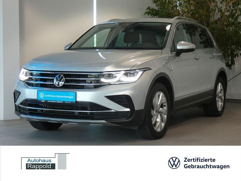 Reflexsilber (metallic) Gebraucht 2022 VW Tiguan Elegance SUV | 29.900 € (Fairer Preis) - Bild 1/4