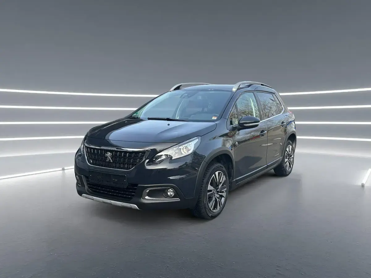 Gebraucht Peugeot 2008 Crossway 110 PS (80 kW) 2018 Grau SUV