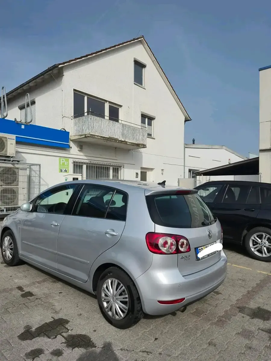 Second-hand VW Golf VII 105 CP (77 kW) 2013 Argintiu Hatchback