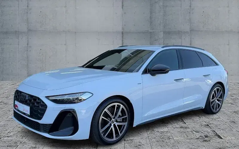 Gebraucht Audi A5 Ambiente 299 PS (219 kW) 2025 Weiß Kombi