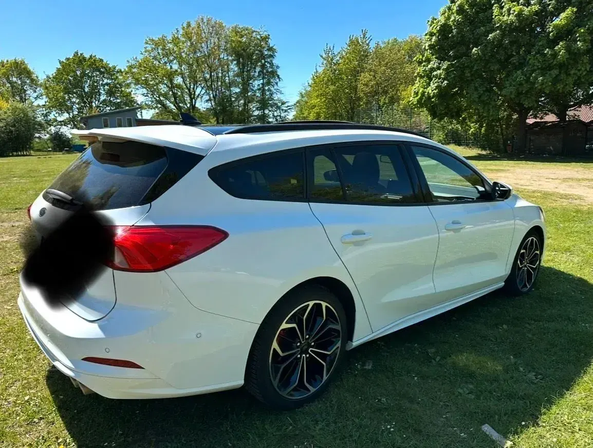 Gebraucht Ford Focus ST 150 PS (110 kW) 2021 Weiß Kombi