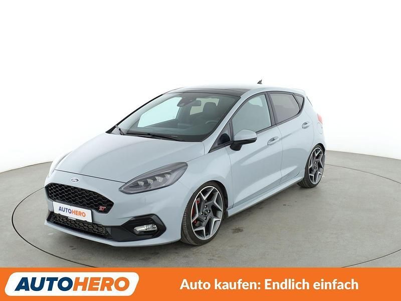 Grau Gebraucht 2020 Ford Fiesta ST Kleinwagen | 19.030 € (Fairer Preis) - Bild 1/3