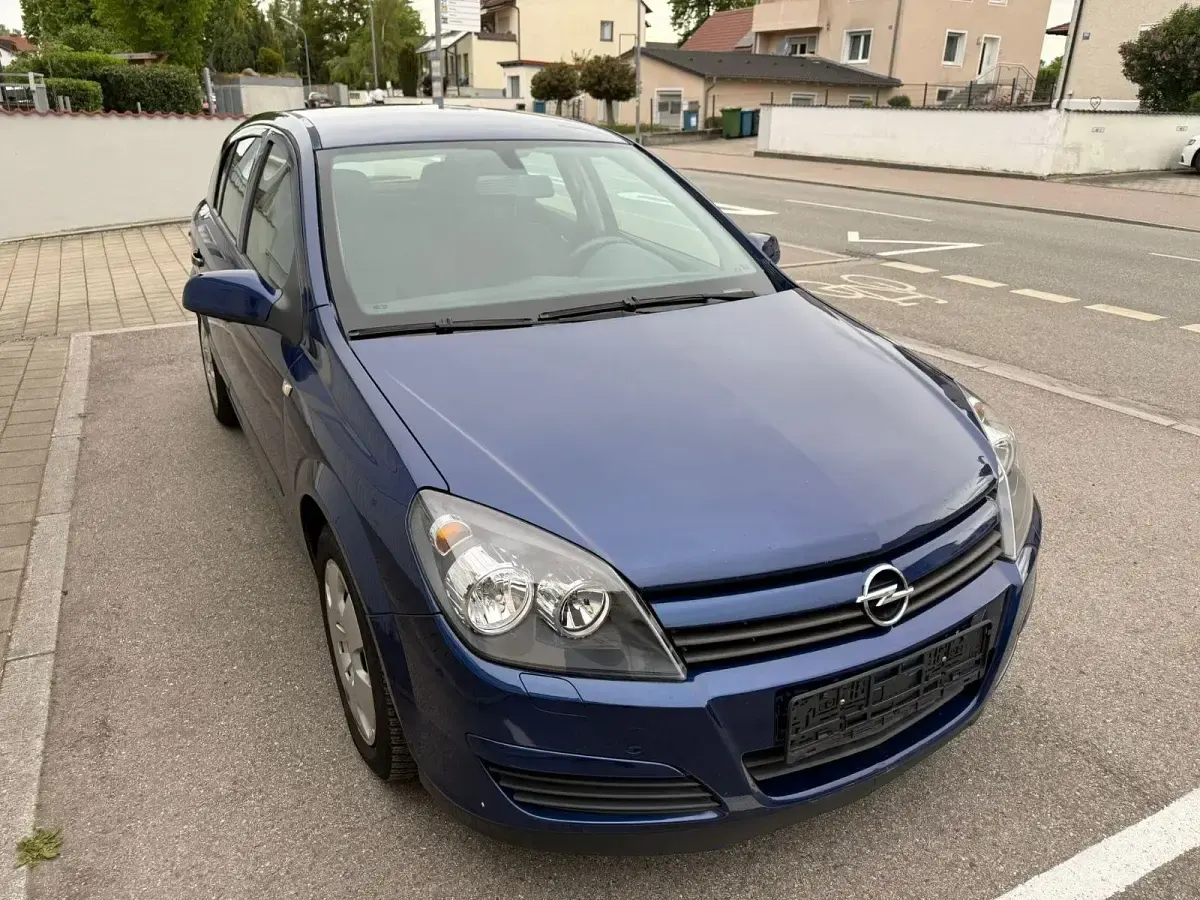 Gebraucht Opel Astra Edition 90 PS (66 kW) 2005 Blau Limousine