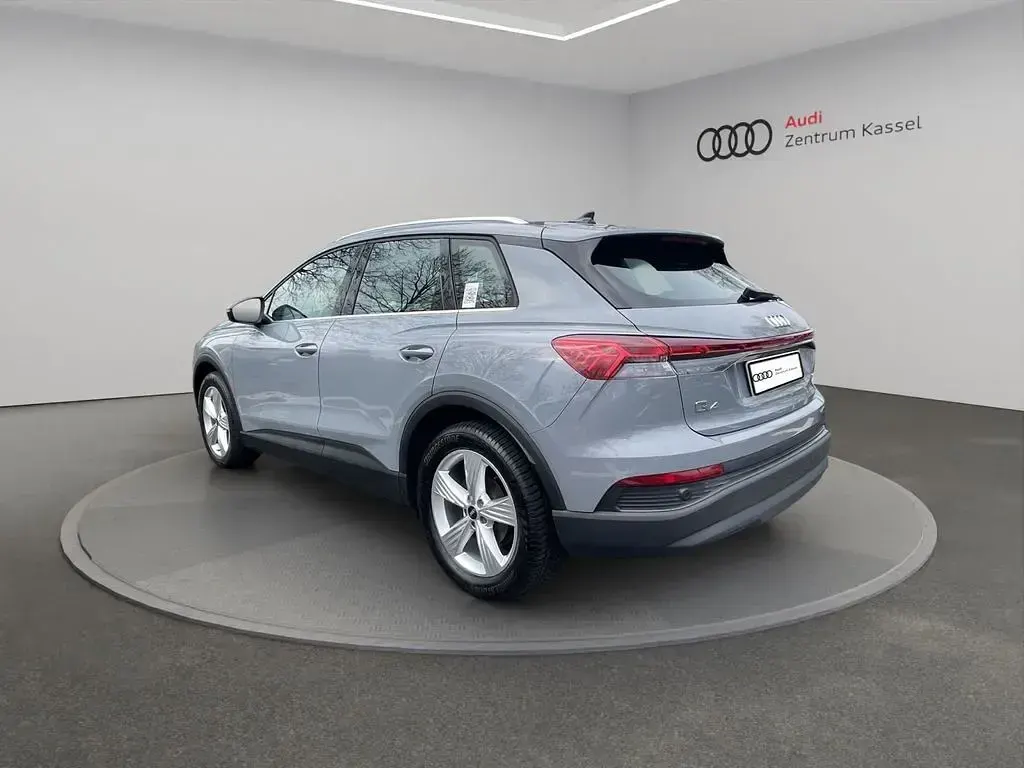 Gebraucht Audi Q4 e-tron Comfort 125 kW (170 PS) 2023 Grau SUV