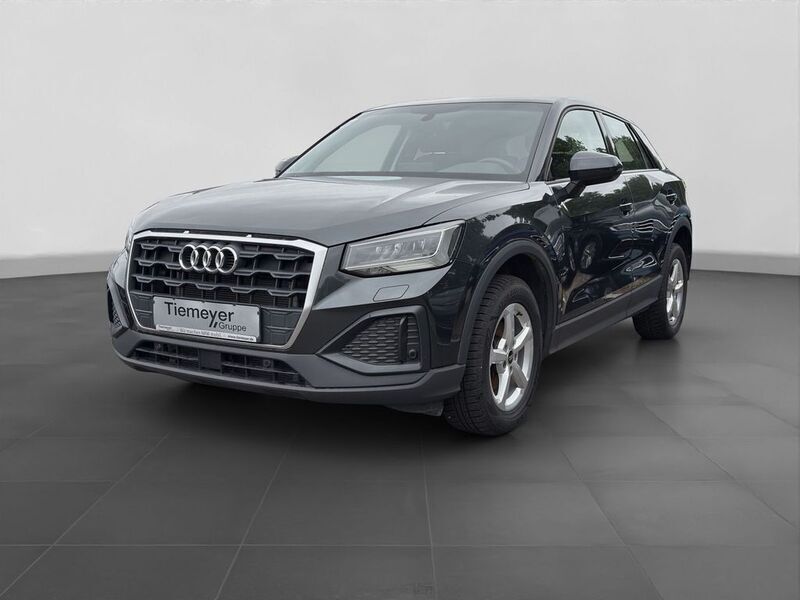 Grau Gebraucht 2023 Audi Q2 Comfort SUV | 22.940 € (Fairer Preis) - Bild 1/4