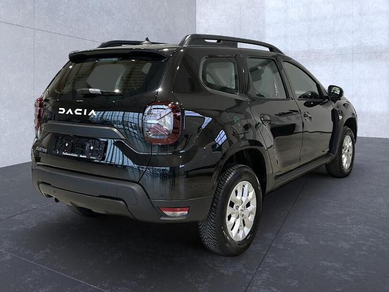 Gebraucht Dacia Duster Expression 131 PS (96 kW) 2024 Perlmuttschwarz perleffekt (metallic) SUV