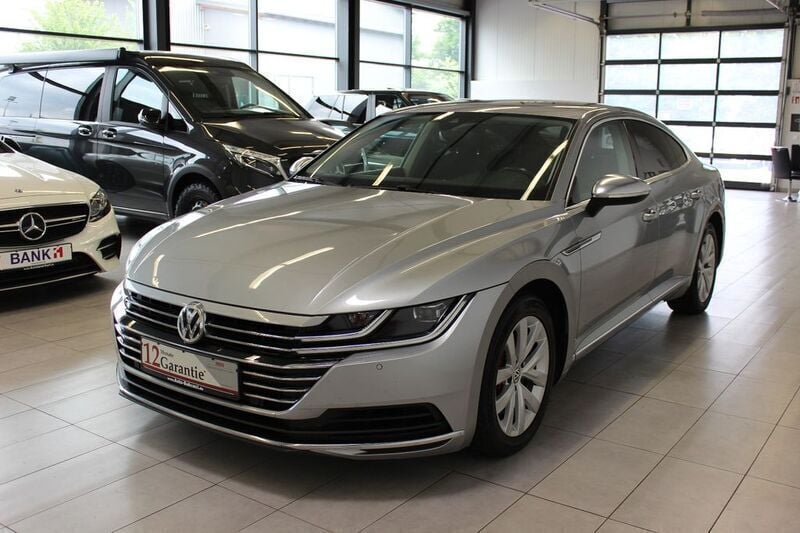 Silber Gebraucht 2017 VW Arteon Elegance Limousine | 19.700 € (Superpreis) - Bild 1/3