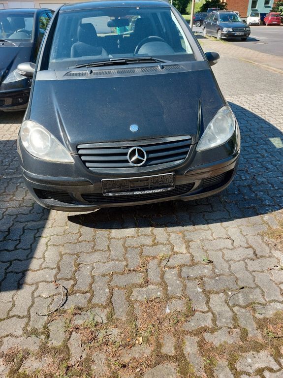 Schwarz Gebraucht 2007 Mercedes A150 Classic Limousine | 590 € (Superpreis) - Bild 1/3