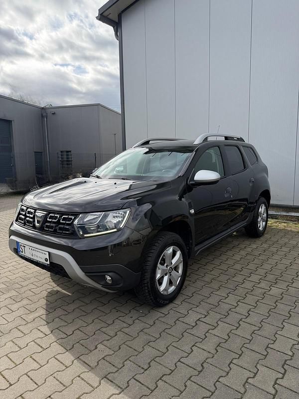 Gebraucht Dacia Duster 114 PS (83 kW) 2018 Schwarz SUV