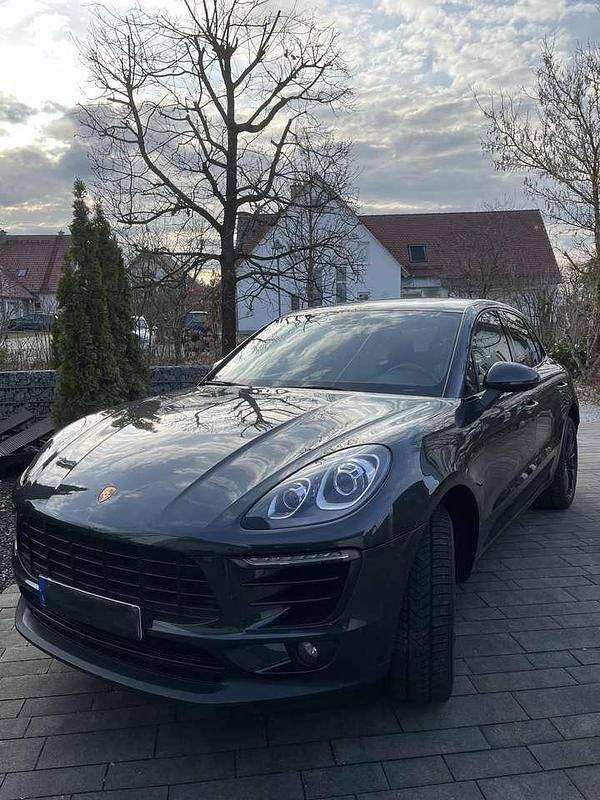 Gebraucht Porsche Macan 252 PS (185 kW) 2017 Grau SUV