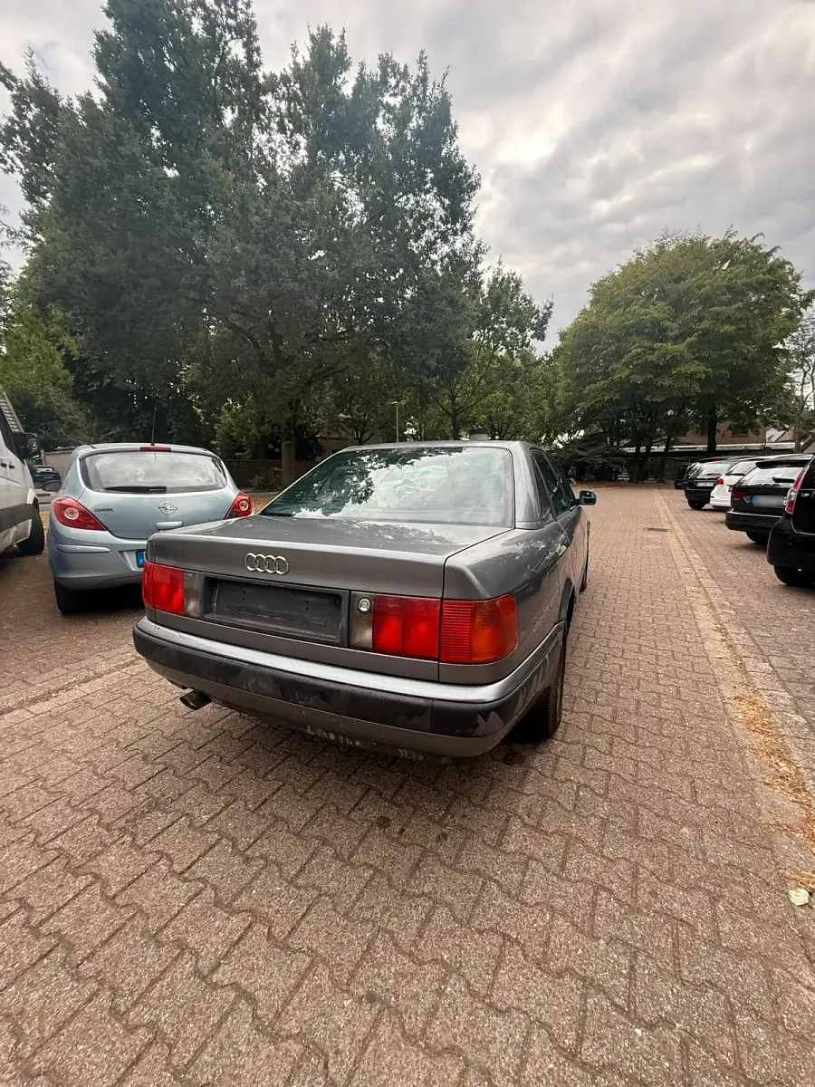 Gebraucht Audi A6 115 PS (84 kW) 1993 Grau Limousine