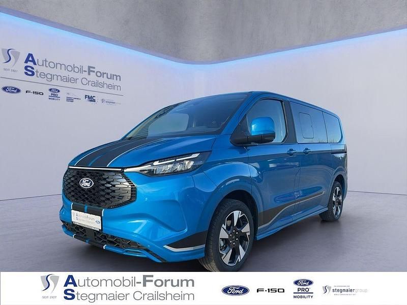 Digital aqua blue metallic Gebraucht 2025 Ford Tourneo Sport Van / Kleinbus | 61.430 € - Bild 1/4