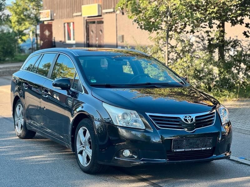 Schwarz Gebraucht 2009 Toyota Avensis Kombi | 1.490 € (Superpreis) - Bild 1/4