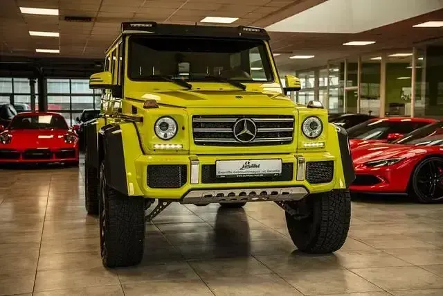 Gebraucht Mercedes G500 4x4² 421 PS (309 kW) 2017 Gelb SUV