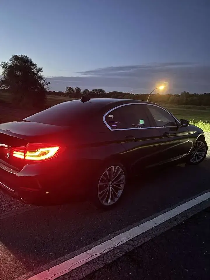Gebraucht BMW 530 Luxury Line 265 PS (194 kW) 2019 Schwarz Limousine