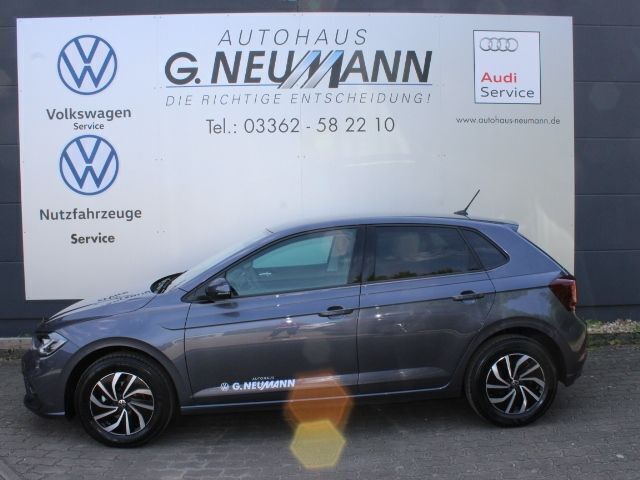 Usata VW Polo Life 95 CV (69 kW) 2025 Grigio Berlina