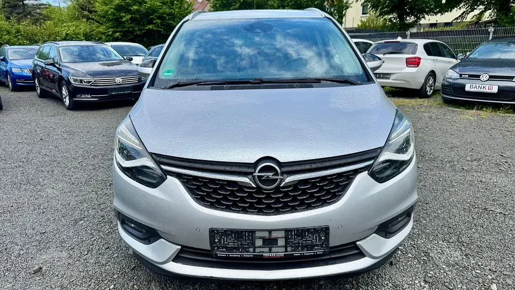 Gebraucht Opel Zafira Innovation 136 PS (100 kW) 2018 Argon silber/ice silver (m2) Van / Kleinbus