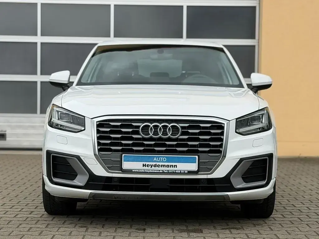 Gebraucht Audi Q2 Sport 116 PS (85 kW) 2018 Ibisweiß (metallic) SUV