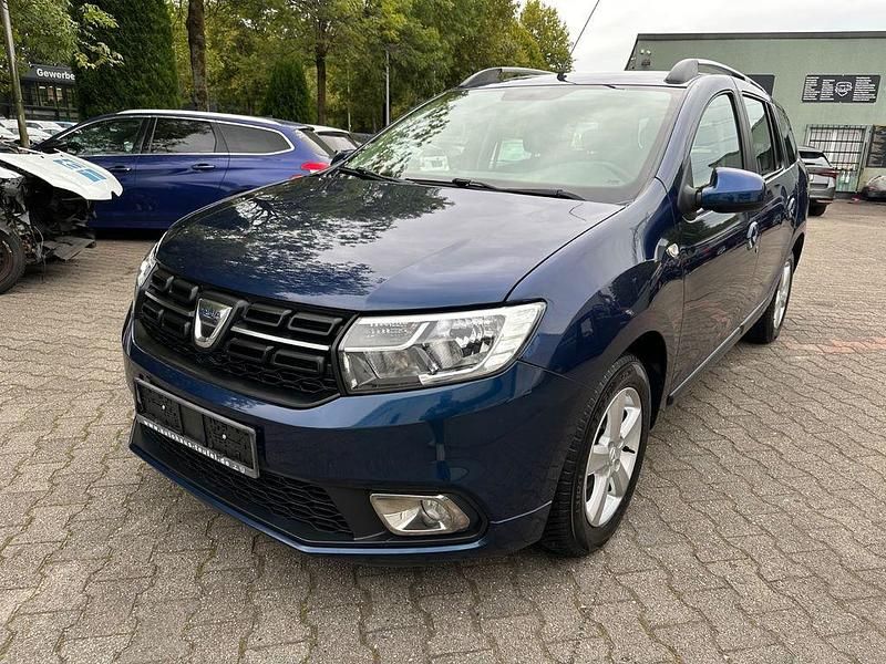 Blau Gebraucht 2017 Dacia Logan MCV Lauréate Kombi | 8.990 € (Fairer Preis) - Bild 1/4