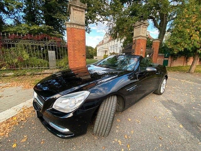 Gebraucht Mercedes SLK200 184 PS (135 kW) 2011 Schwarz Cabrio