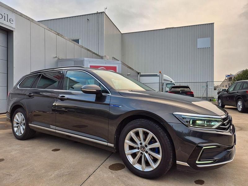 Gebraucht VW Passat GTE 272 PS (200 kW) 2021 Grau Limousine