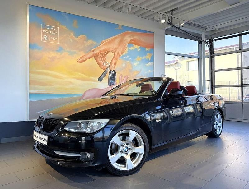 Schwarz Gebraucht 2013 BMW 320 Cabriolet Sport Line Cabrio | 13.500 € (Fairer Preis) - Bild 1/4