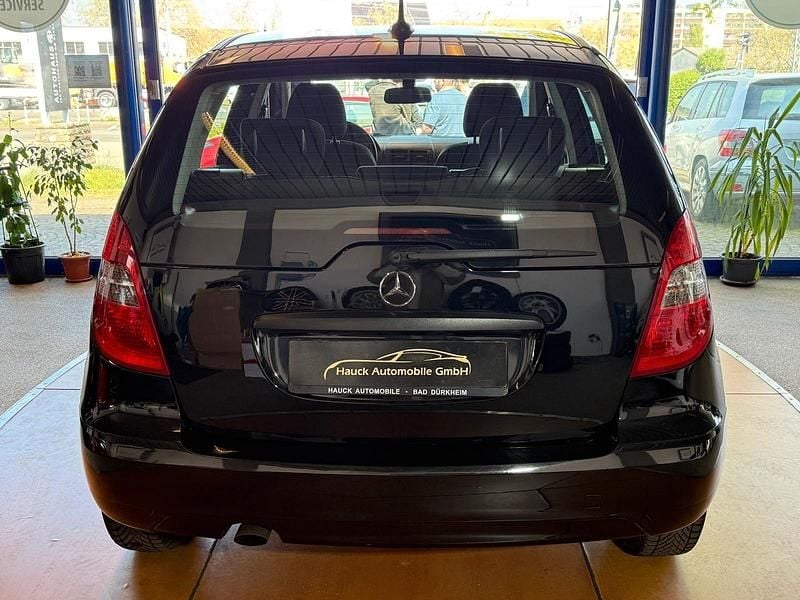 Gebraucht Mercedes A160 Elegance 95 PS (69 kW) 2010 Schwarz Limousine