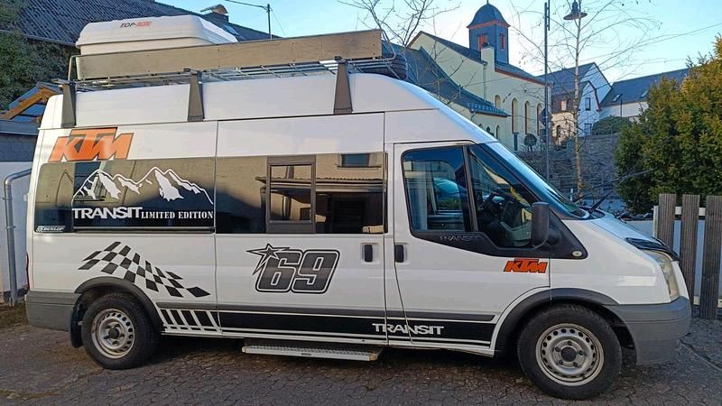 Weiß Gebraucht 2010 Ford Transit Van / Kleinbus | 10.500 € - Bild 1/4